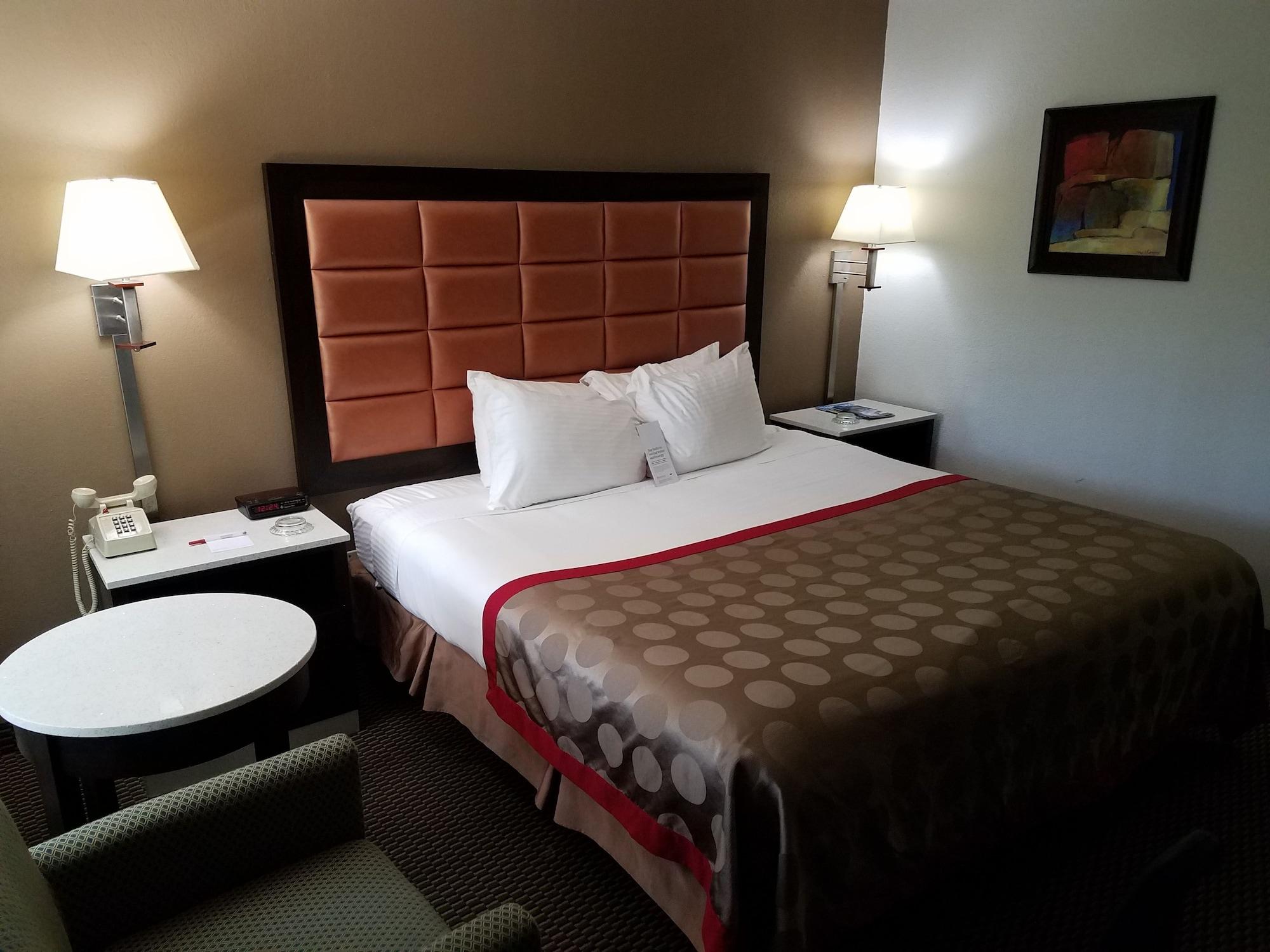 Ramada By Wyndham Temple Terrace/tampa North 3* Temple Terrace