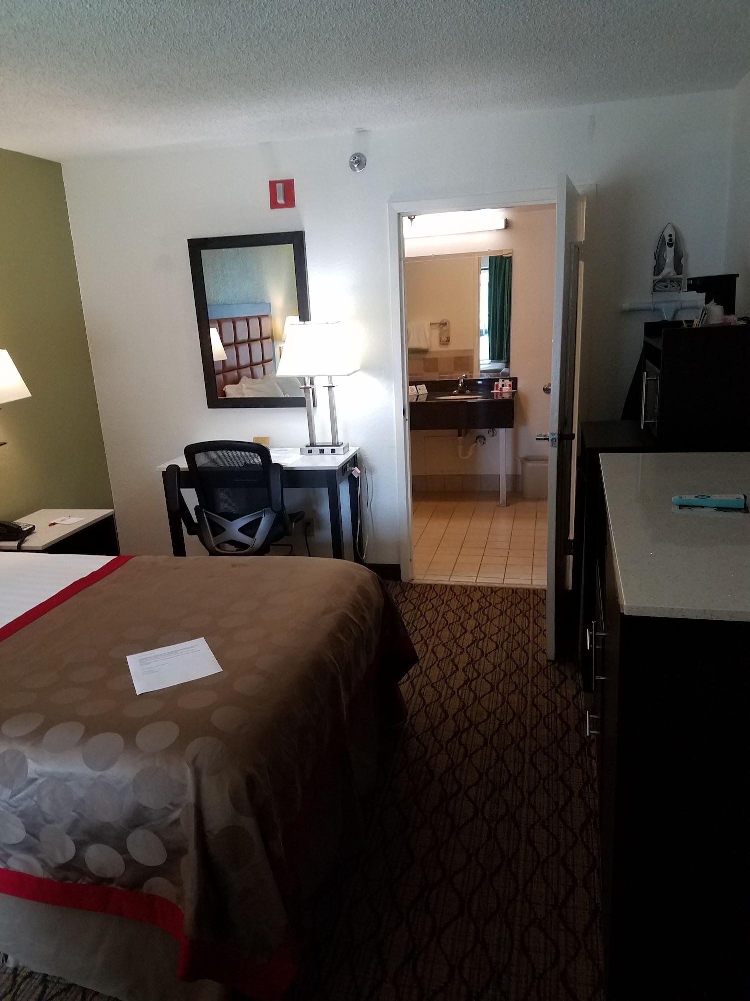 Ramada By Wyndham Temple Terrace/tampa North 3* Temple Terrace