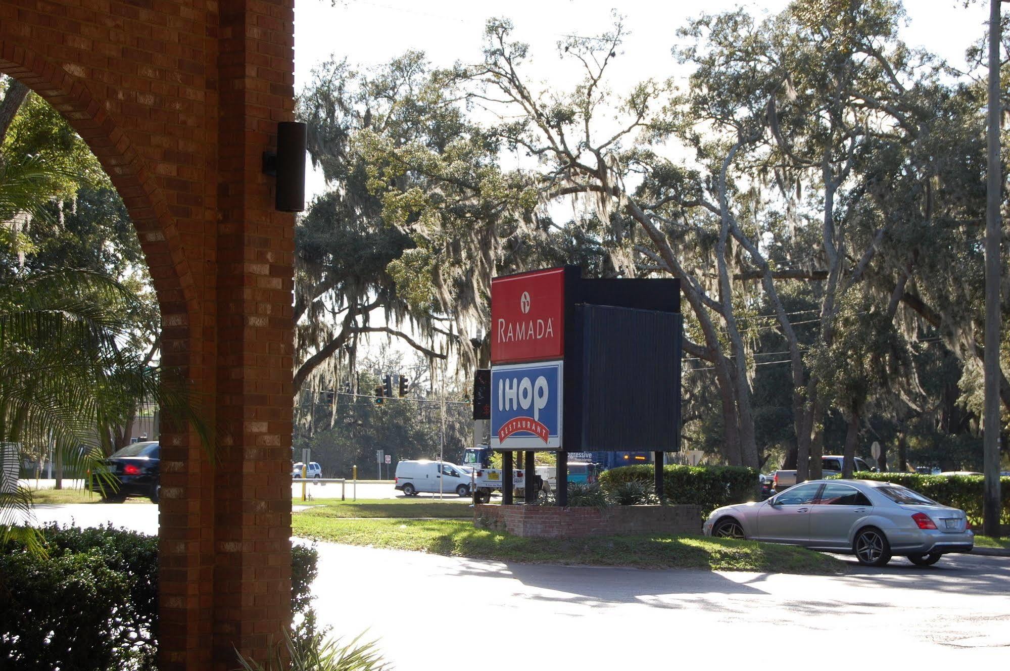 Ramada By Wyndham Temple Terrace/tampa North Temple Terrace